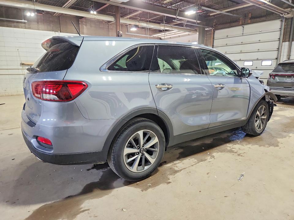 55596076 :رقم المزاد ، 5XYPGDA56LG664166 vin ، 2020 Kia Sorento مزاد بيع