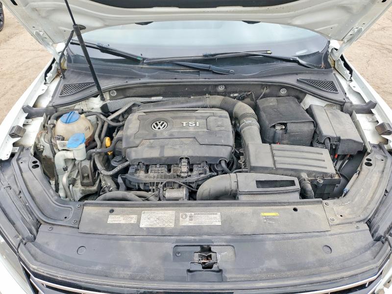 2017 Volkswagen Passat მანქანა იყიდება აუქციონზე, vin: 1VWBT7A36HC036137, აუქციონის ნომერი: 58595446