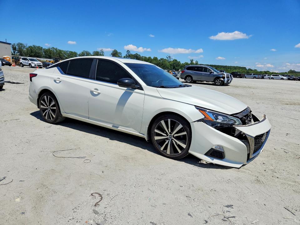 Auction sale of the 2020 Nissan Altima, vin: 1N4BL4CV4LC121945, lot number: 57690086