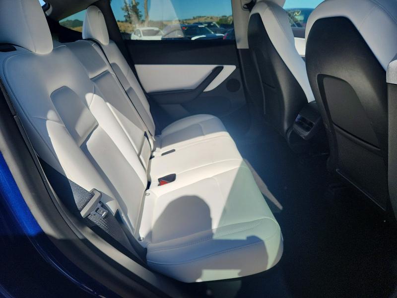 Продажа на аукционе авто 2022 Tesla Model Y, vin: 7SAYGDEE6NF401994, номер лота: 55464136