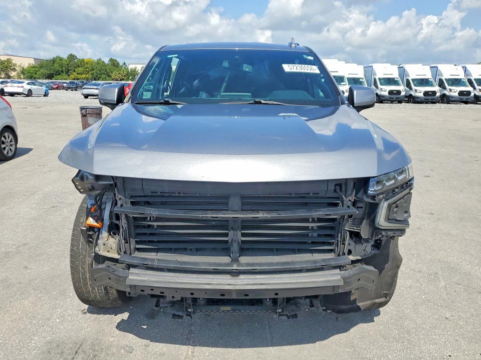 57230556 :رقم المزاد ، 1GNSCEKD0NR204806 vin ، 2022 Chevrolet Suburban مزاد بيع