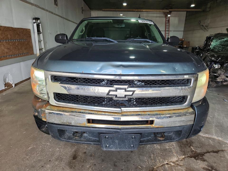 58292466 :رقم المزاد ، 3GCPKSE35BG161868 vin ، 2011 Chevrolet Silverado مزاد بيع