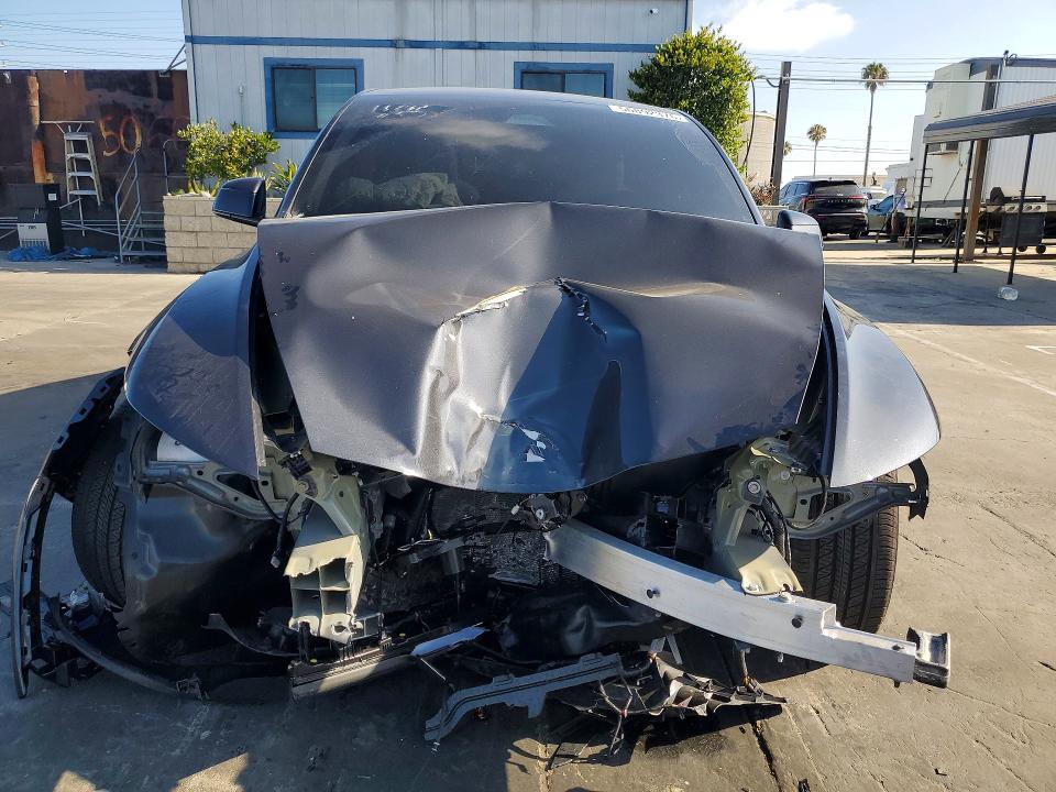 2026 Tesla Model Y მანქანა იყიდება აუქციონზე, vin: 7SAYGDED0TF386011, აუქციონის ნომერი: 56892376