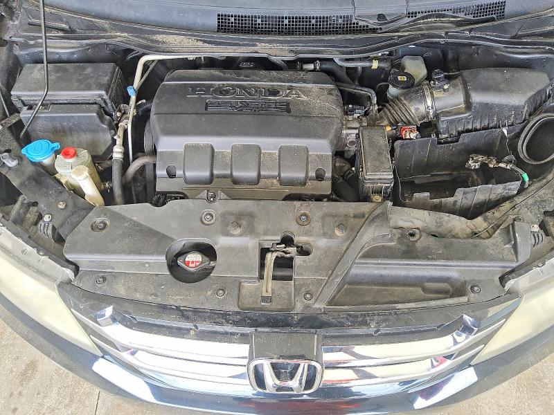 56401286 :رقم المزاد ، 5FNRL5H90FB102746 vin ، 2015 Honda Odyssey مزاد بيع