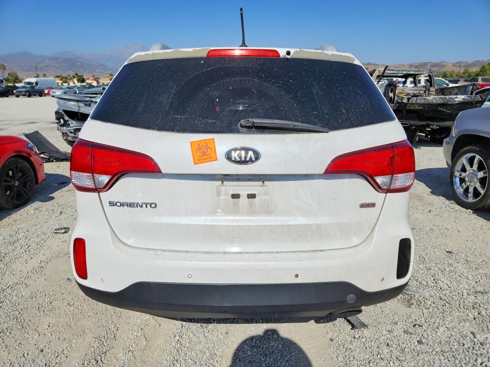 Auction sale of the 2015 Kia Sorento, vin: 5XYKT4A62FG605585, lot number: 56331966