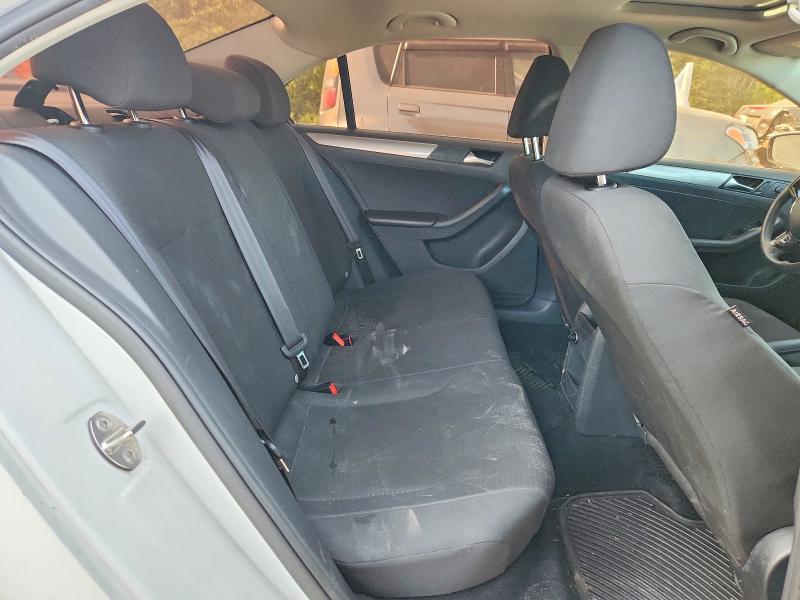 52548536 :رقم المزاد ، 3VW2K7AJXFM308668 vin ، 2015 Volkswagen Jetta مزاد بيع