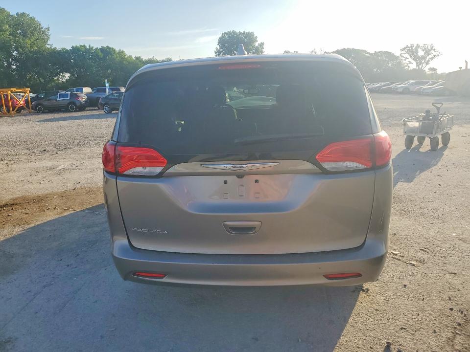 Продажа на аукционе авто 2017 Chrysler Pacifica, vin: 2C4RC1DG4HR836150, номер лота: 56188276