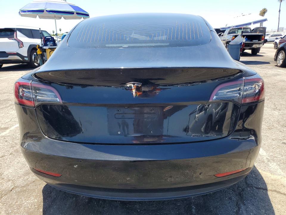 Продаж на аукціоні авто 2018 Tesla Model 3, vin: 5YJ3E1EA2JF057793, номер лоту: 56618596