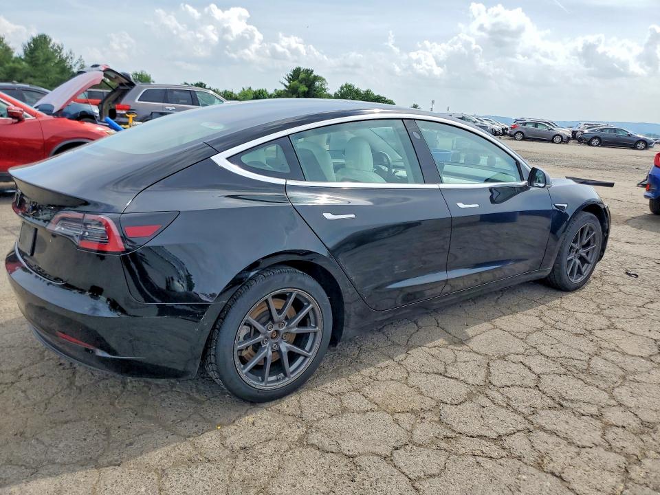 Продажа на аукционе авто 2019 Tesla Model 3, vin: 5YJ3E1EA8KF431440, номер лота: 56400616