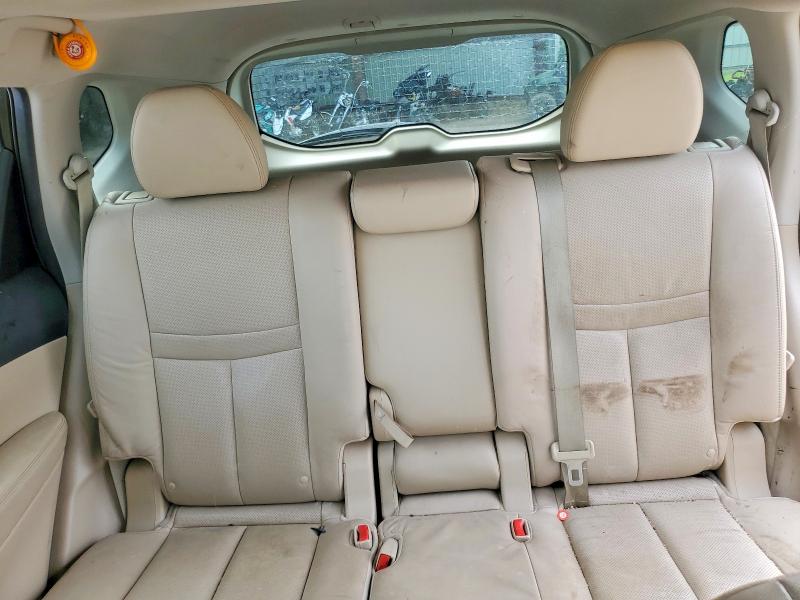 56531446 :رقم المزاد ، 5N1AT2MT7FC759002 vin ، 2015 Nissan Rogue مزاد بيع