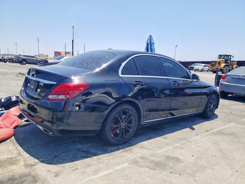 2017 Mercedes-benz C მანქანა იყიდება აუქციონზე, vin: 55SWF4JBXHU204574, აუქციონის ნომერი: 58964576
