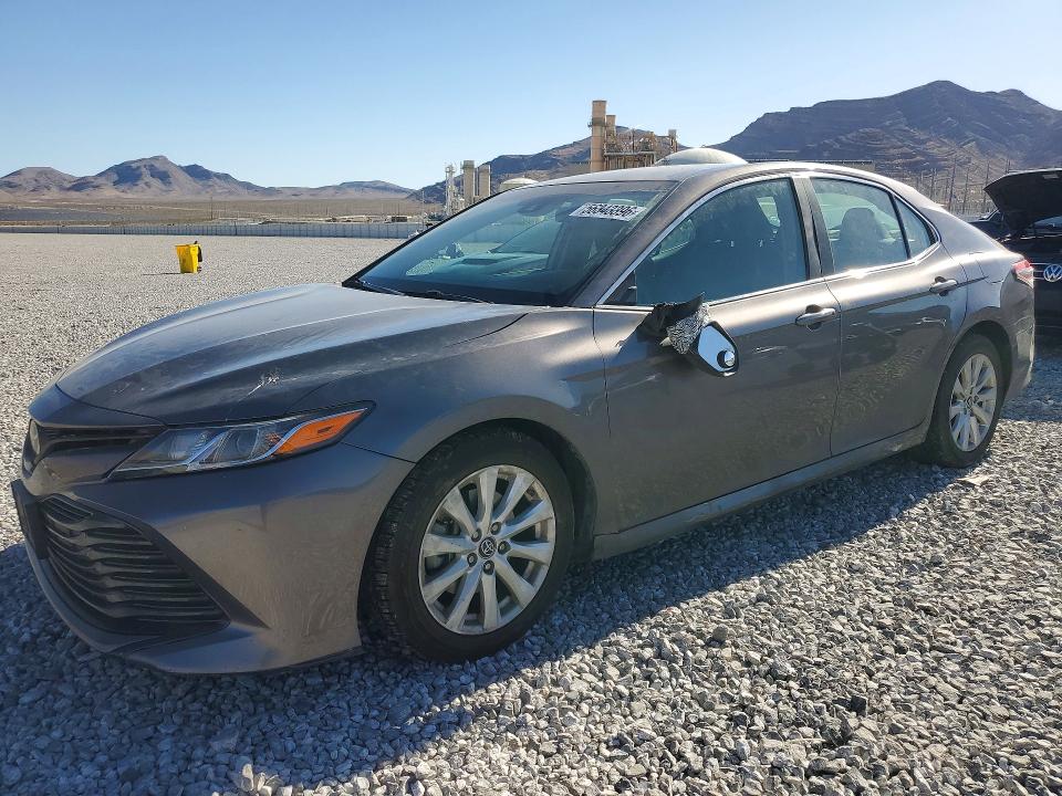 Продаж на аукціоні авто 2018 Toyota Camry, vin: 4T1B11HK3JU568122, номер лоту: 56343396
