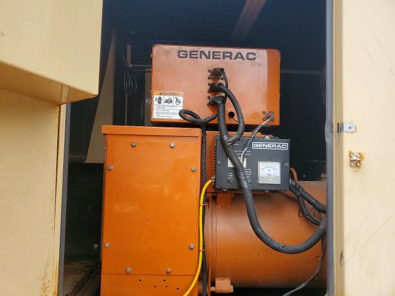 67684906 :رقم المزاد ، 14DBC112X5C000957 vin ، 2005 Urwi Standby Genset مزاد بيع