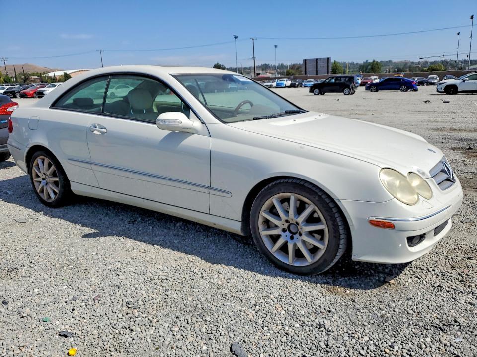 55806986 :رقم المزاد ، WDBTJ56H17F221150 vin ، 2007 Mercedes-benz Clk مزاد بيع