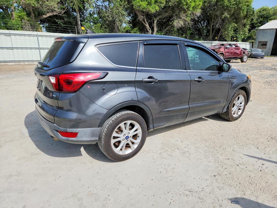 2019 Ford Escape მანქანა იყიდება აუქციონზე, vin: 1FMCU0GD0KUB58405, აუქციონის ნომერი: 56752796