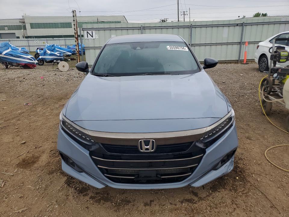55590756 :رقم المزاد ، 1HGCV1F32NA083763 vin ، 2022 Honda Accord مزاد بيع