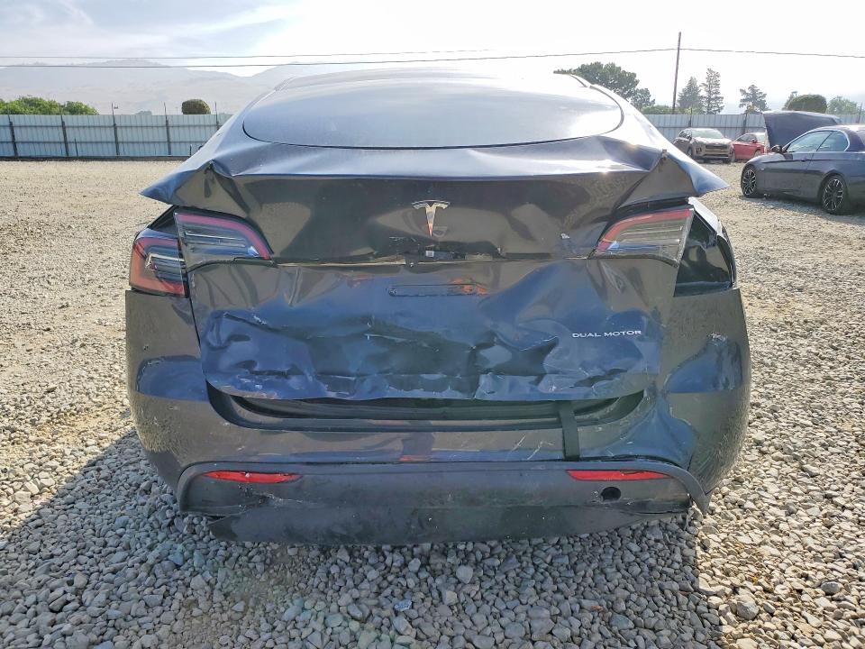 2024 Tesla Model Y მანქანა იყიდება აუქციონზე, vin: 7SAYGDEE9RF054179, აუქციონის ნომერი: 55980056