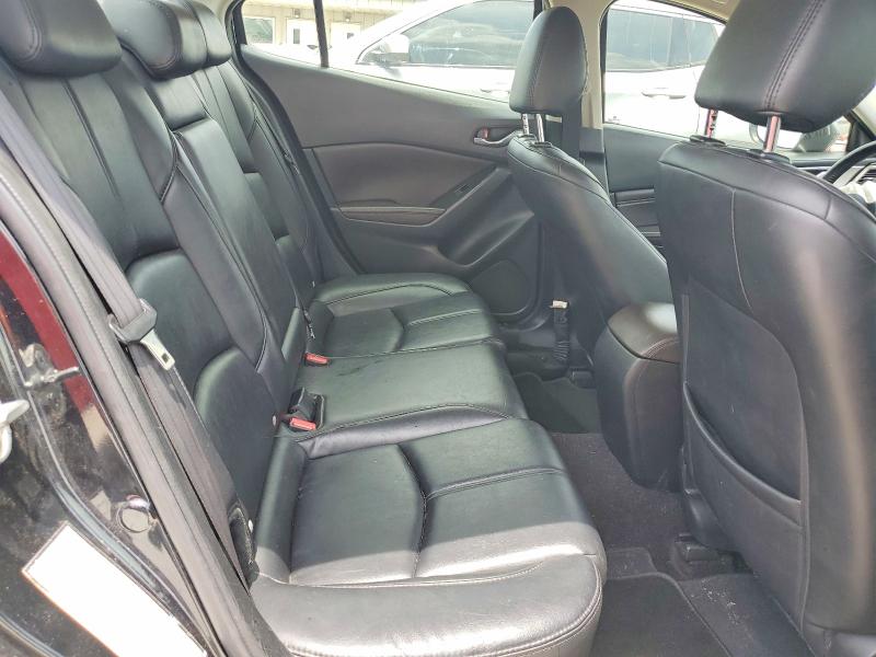 58842606 :رقم المزاد ، 3MZBN1V3XJM204254 vin ، 2018 Mazda 3 مزاد بيع