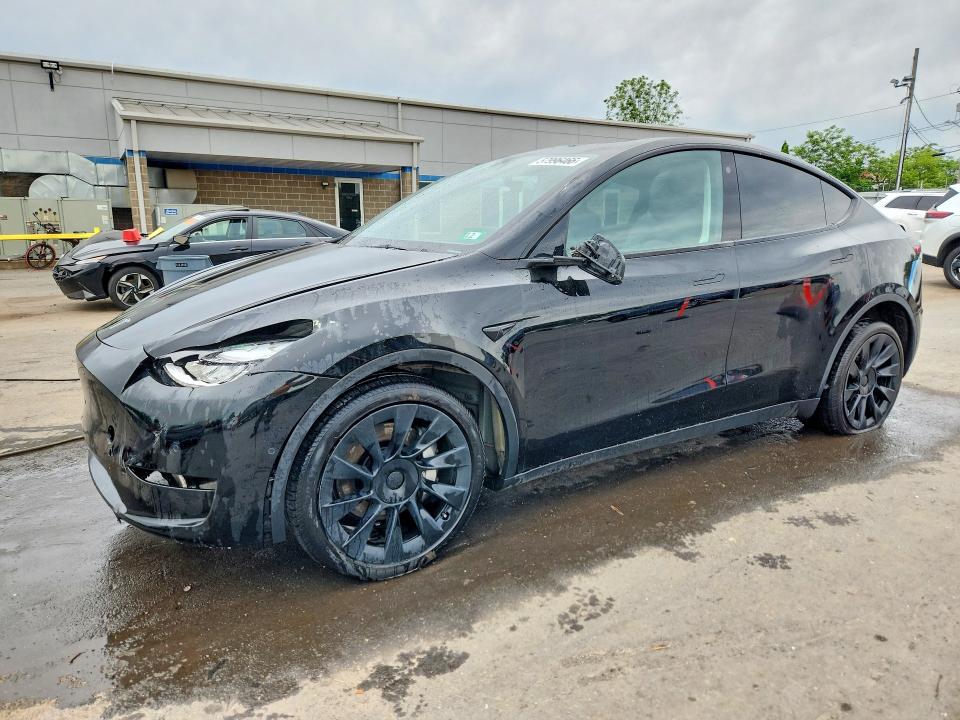 57996466 :رقم المزاد ، 7SAYGDEE4NA017306 vin ، 2022 Tesla Model Y مزاد بيع