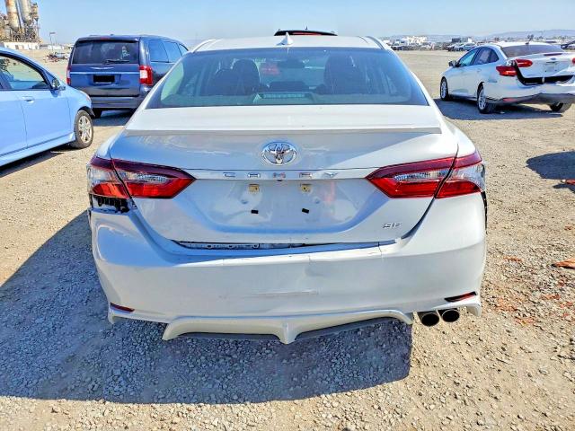 56793496 :رقم المزاد ، 4T1G11AK5PU111370 vin ، 2023 Toyota Camry مزاد بيع