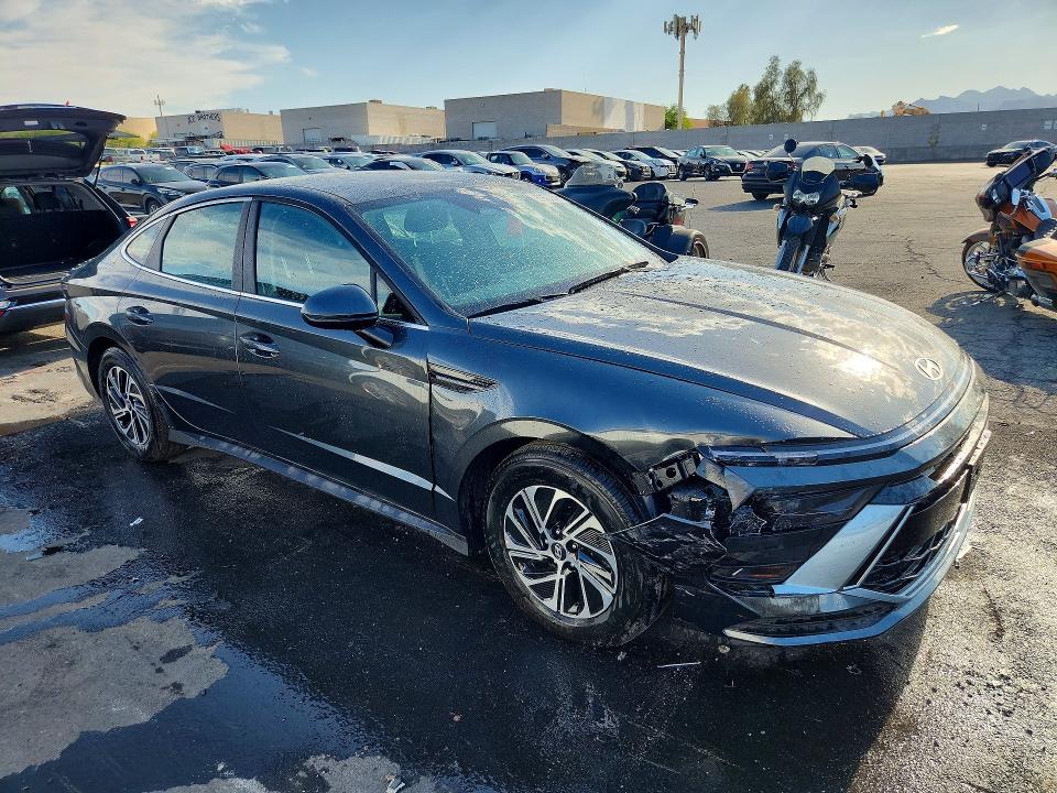 2026 Hyundai Sonata Hybrid მანქანა იყიდება აუქციონზე, vin: KMHL24JJ1TA160551, აუქციონის ნომერი: 55598626