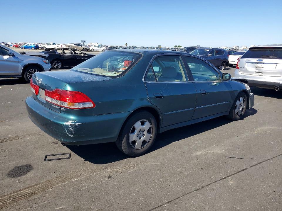 56514406 :رقم المزاد ، 1HGCG16532A074478 vin ، 2002 Honda Accord مزاد بيع