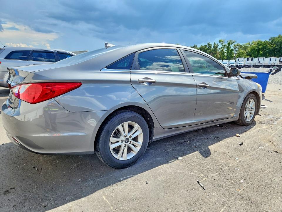 58292386 :رقم المزاد ، 5NPEB4AC5DH747408 vin ، 2013 Hyundai Sonata مزاد بيع