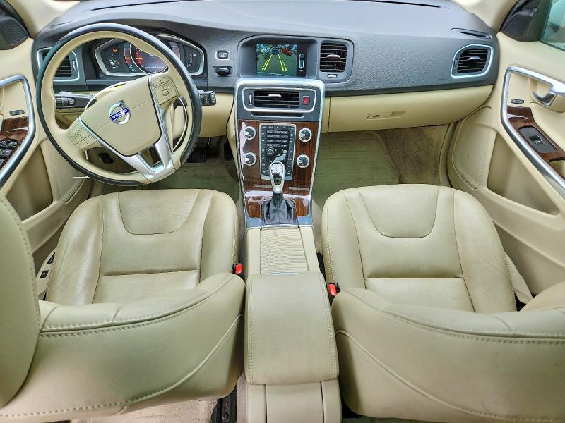 58130366 :رقم المزاد ، YV140MEK7F1258712 vin ، 2015 Volvo V60 مزاد بيع