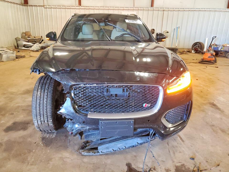 Продаж на аукціоні авто 2018 Jaguar F-pace, vin: SADCM2FV9JA271218, номер лоту: 57407586