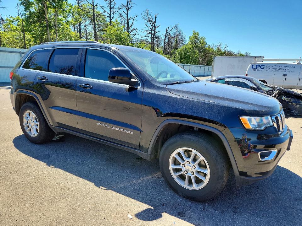 56932556 :رقم المزاد ، 1C4RJFAG2JC276666 vin ، 2018 Jeep Grand Cherokee مزاد بيع