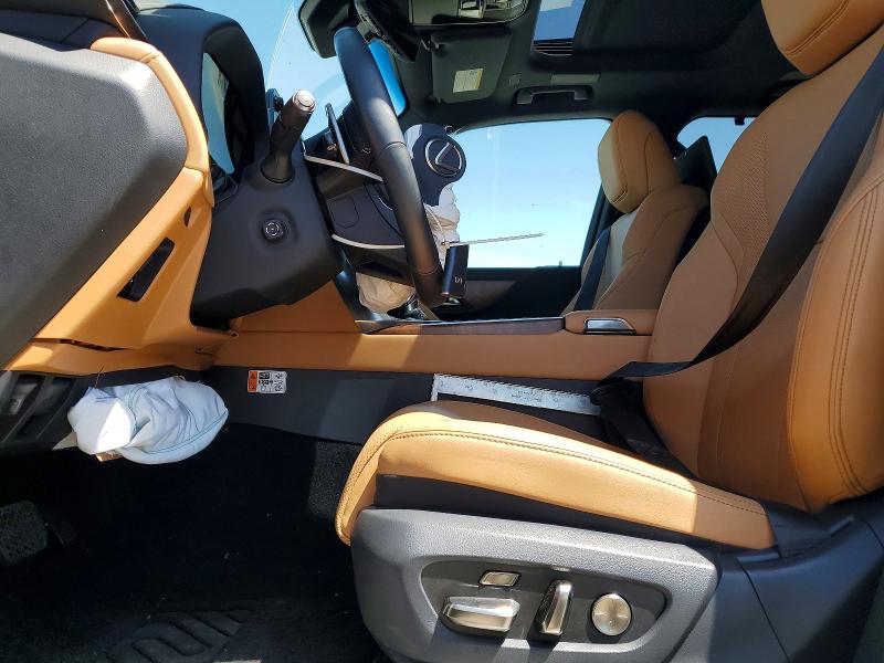 Продаж на аукціоні авто 2026 Lexus Lx 600, vin: JTJGB7CX5T4090167, номер лоту: 58333596