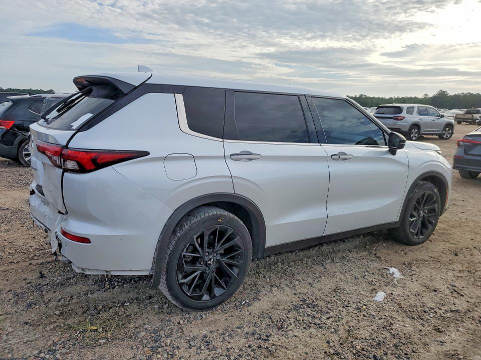 2022 Mitsubishi Outlander მანქანა იყიდება აუქციონზე, vin: JA4J3UA89NZ078880, აუქციონის ნომერი: 55879526