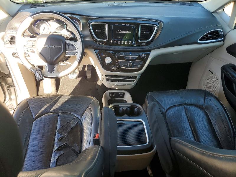 55698716 :رقم المزاد ، 2C4RC1GG2JR232856 vin ، 2018 Chrysler Pacifica مزاد بيع