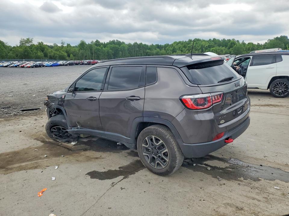 55832306 :رقم المزاد ، 3C4NJDDB2JT115418 vin ، 2018 Jeep Compass مزاد بيع