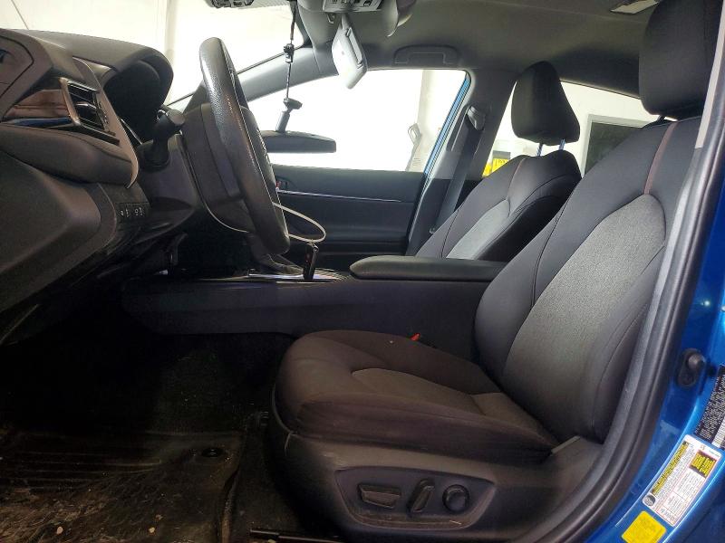 55518216 :رقم المزاد ، 4T1L11AK8LU300829 vin ، 2020 Toyota Camry مزاد بيع