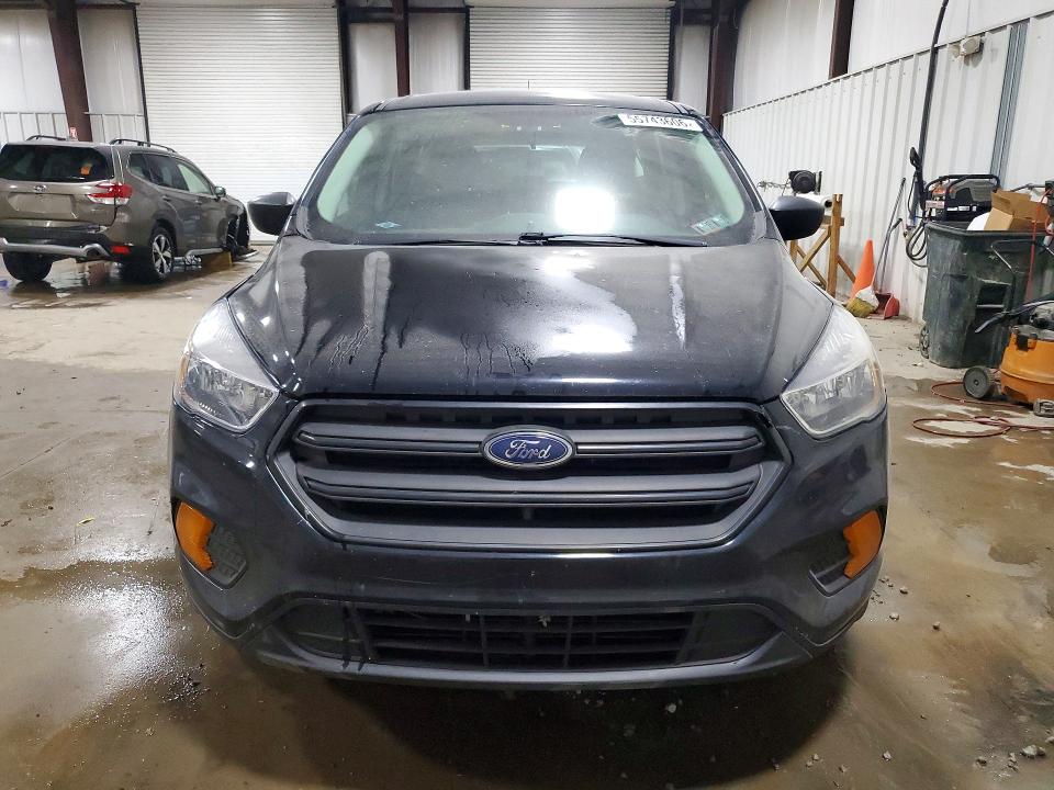 2017 Ford Escape მანქანა იყიდება აუქციონზე, vin: 1FMCU0F77HUA78202, აუქციონის ნომერი: 55743606