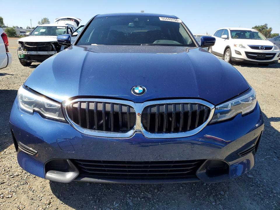 55449756 :رقم المزاد ، 3MW5R1J03M8B98274 vin ، 2021 Bmw 330i مزاد بيع