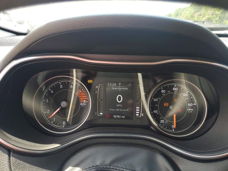 59142436 :رقم المزاد ، 1C4PJLCX1KD366535 vin ، 2019 Jeep Cherokee مزاد بيع