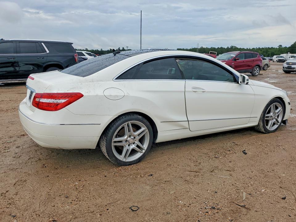 Auction sale of the 2011 Mercedes-benz E, vin: WDDKJ5GB5BF086194, lot number: 56283766