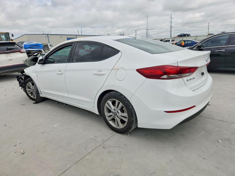 56713136 :رقم المزاد ، 5NPD84LF2JH230371 vin ، 2018 Hyundai Elantra مزاد بيع