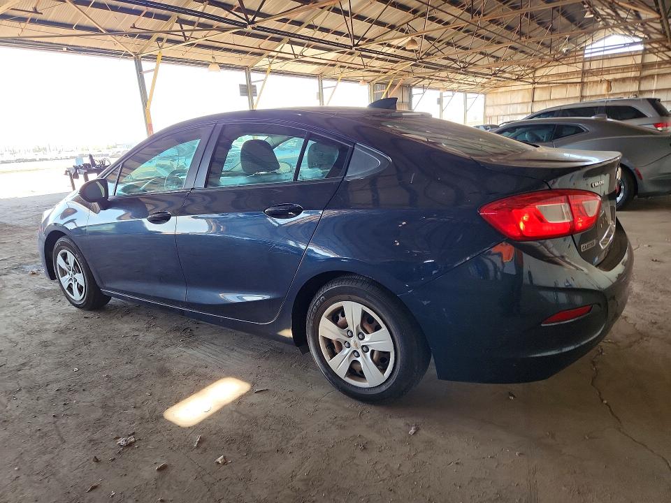 55610886 :رقم المزاد ، 1G1BC5SM8G7235821 vin ، 2016 Chevrolet Cruze مزاد بيع