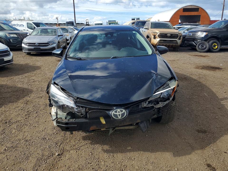 57084476 :رقم المزاد ، 5YFBURHE4HP630218 vin ، 2017 Toyota Corolla مزاد بيع