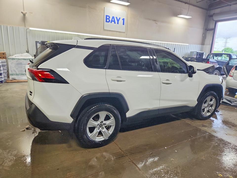 Продажа на аукционе авто 2019 Toyota Rav4, vin: JTMP1RFV3KD517291, номер лота: 55742166