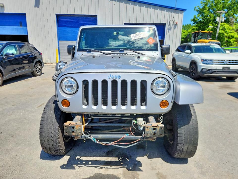 2013 Jeep Wrangler Unlimited მანქანა იყიდება აუქციონზე, vin: 1C4BJWEG0DL562838, აუქციონის ნომერი: 56948796