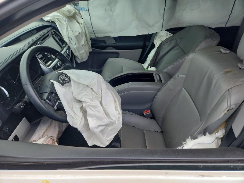 Aukcja sprzedaży 2019 Toyota Highlander, vin: 5TDJZRFH4KS722745, numer aukcji: 57654026