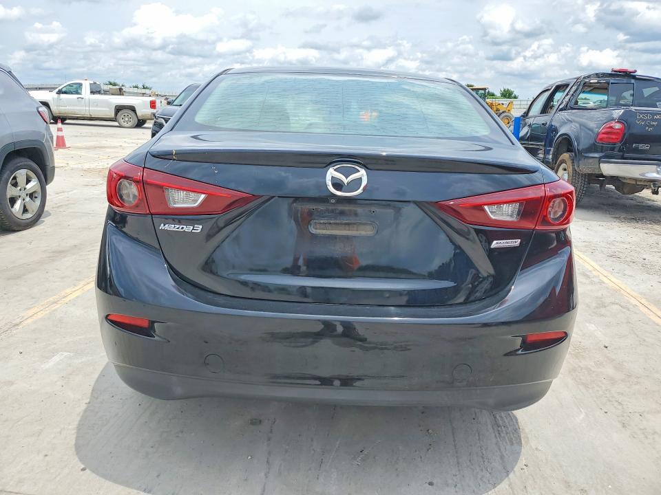 58842606 :رقم المزاد ، 3MZBN1V3XJM204254 vin ، 2018 Mazda 3 مزاد بيع
