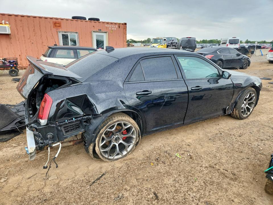 2015 Chrysler 300 მანქანა იყიდება აუქციონზე, vin: 2C3CCABT7FH736136, აუქციონის ნომერი: 58989766