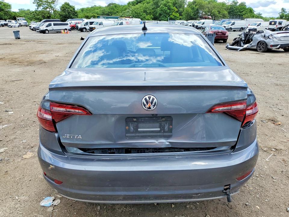 56111636 :رقم المزاد ، 3VWC57BU9MM079174 vin ، 2021 Volkswagen Jetta مزاد بيع