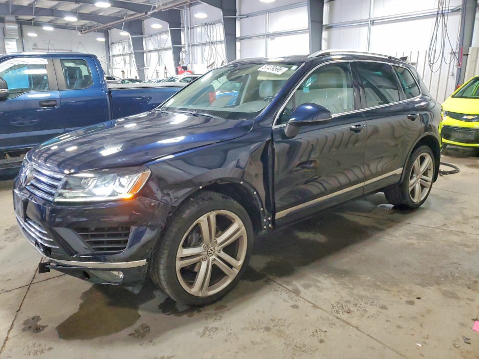 Auction sale of the 2017 Volkswagen Touareg, vin: WVGGF7BP1HD006843, lot number: 57479596