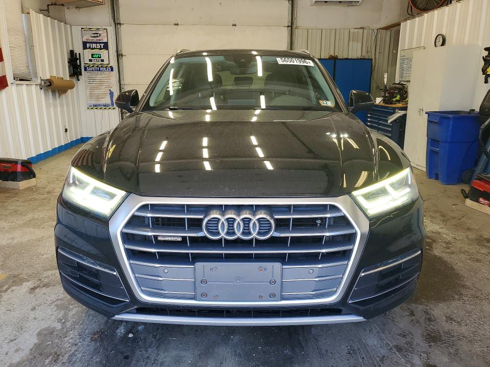 56501996 :رقم المزاد ، WA1BNAFY4J2002279 vin ، 2018 Audi Q5 مزاد بيع